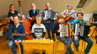 musiker*innen des integrativen musikschulensemble patschwork